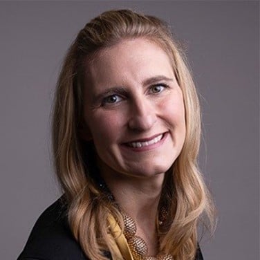 headshot of Erin Kennedy